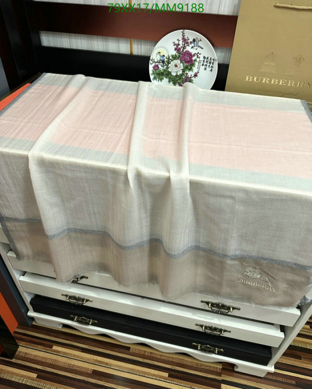 Burberry-Scarf Code: MM9188 