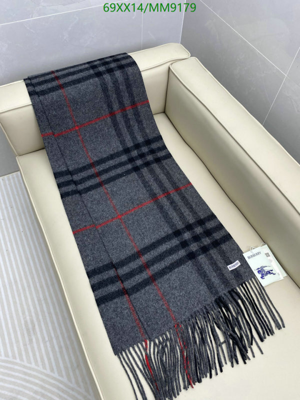 Burberry-Scarf Code: MM9179 