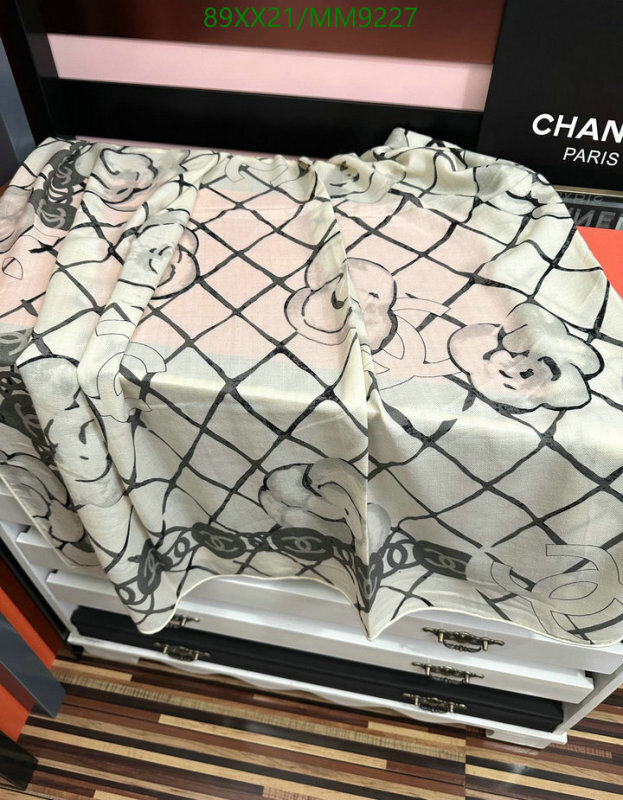 Chanel-Scarf Code: MM9227 
