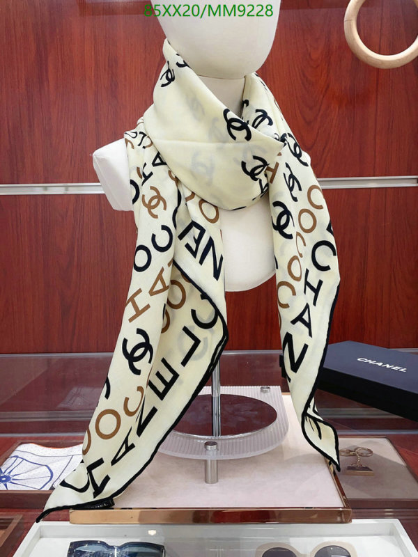 Chanel-Scarf Code: MM9228 