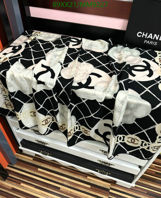 Chanel-Scarf Code: MM9227 