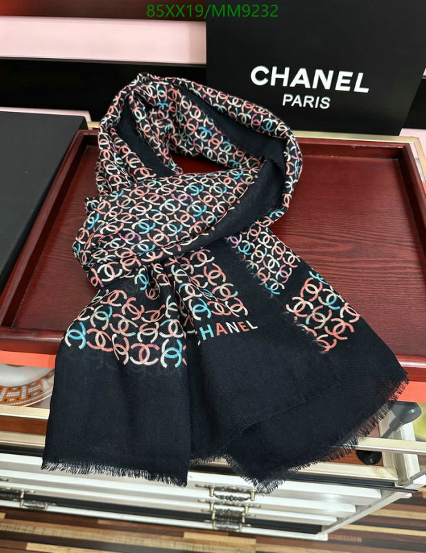 Chanel-Scarf Code: MM9232 