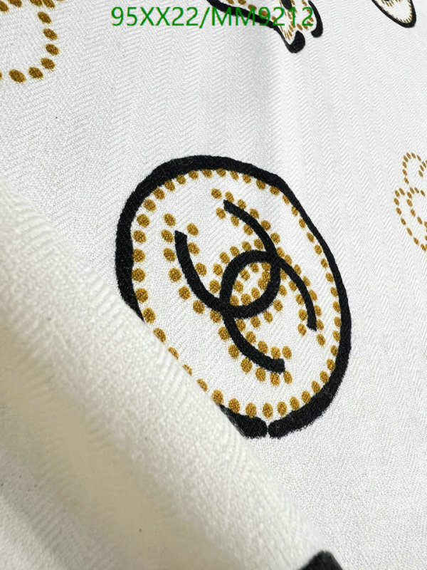 Chanel-Scarf Code: MM9212 