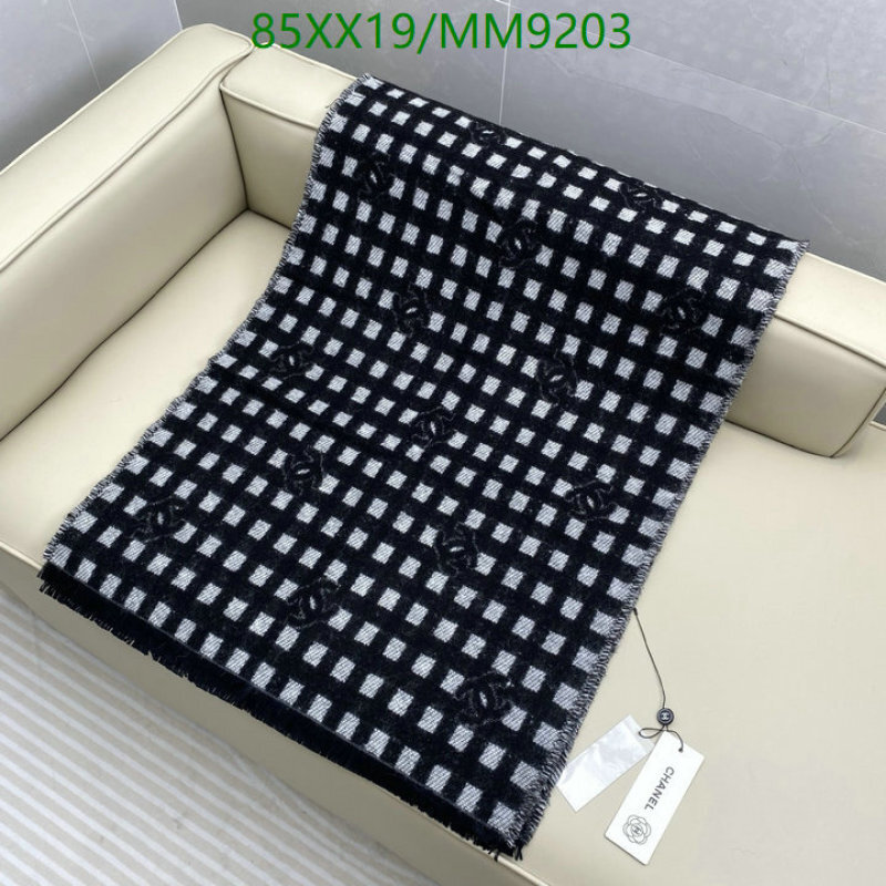 Chanel-Scarf Code: MM9203 