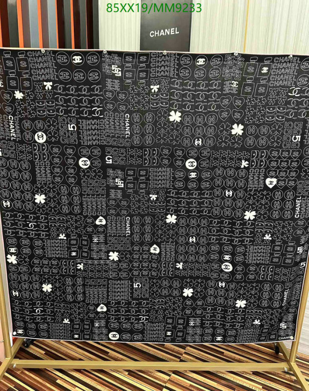 Chanel-Scarf Code: MM9233 