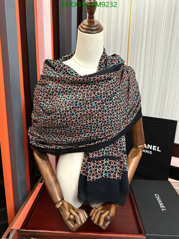 Chanel-Scarf Code: MM9232 