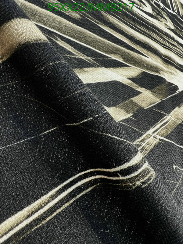 Chanel-Scarf Code: MM9217 