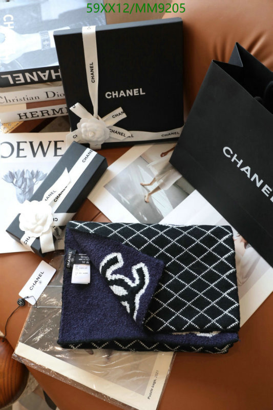 Chanel-Scarf Code: MM9205 