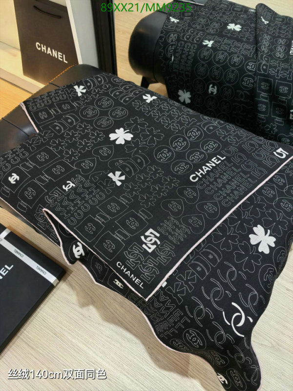 Chanel-Scarf Code: MM9235 