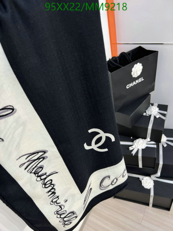 Chanel-Scarf Code: MM9218 