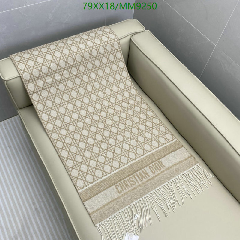 Dior-Scarf Code: MM9250 