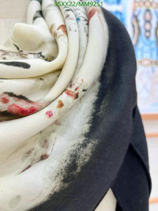 Dior-Scarf Code: MM9251 