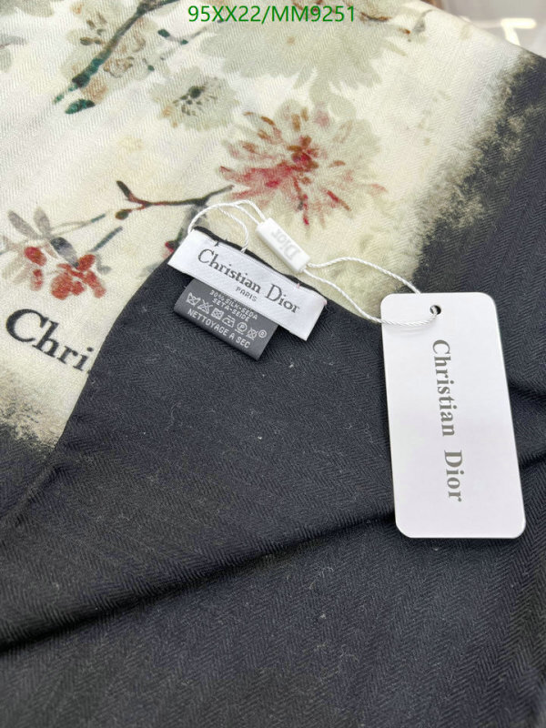 Dior-Scarf Code: MM9251 
