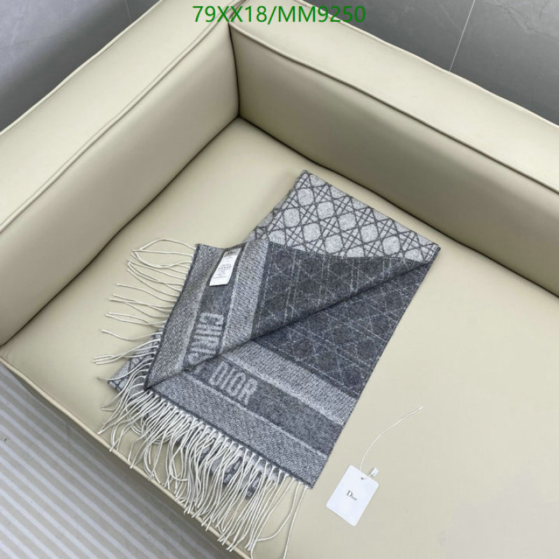 Dior-Scarf Code: MM9250 