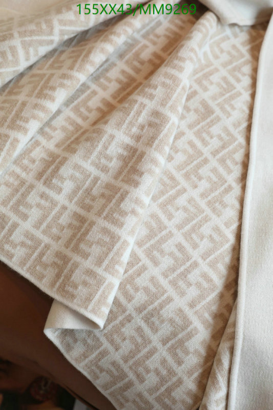 Fendi-Scarf Code: MM9269 