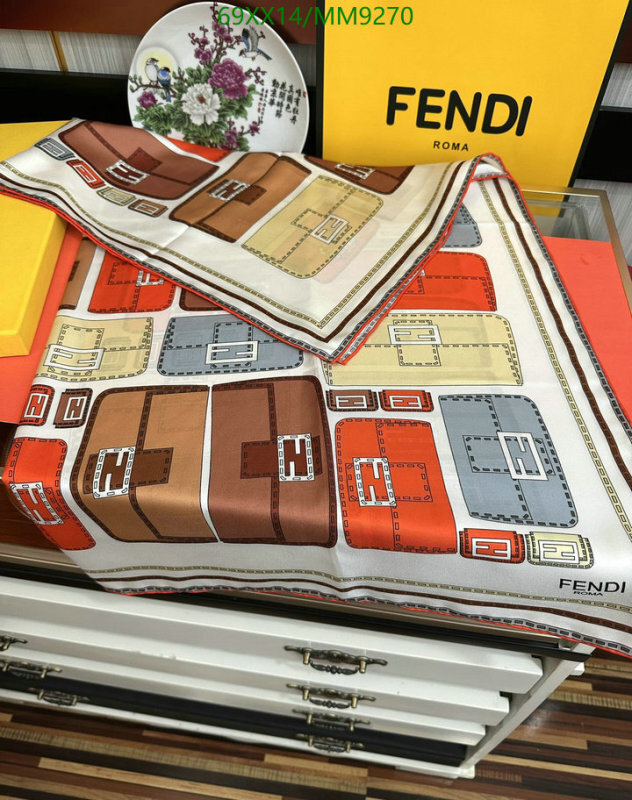 Fendi-Scarf Code: MM9270 