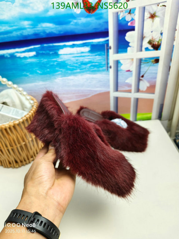 Fendi-Women Shoes Code: NS5620 