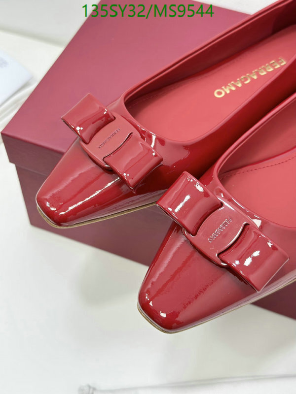 Ferragamo-Women Shoes Code: MS9544 