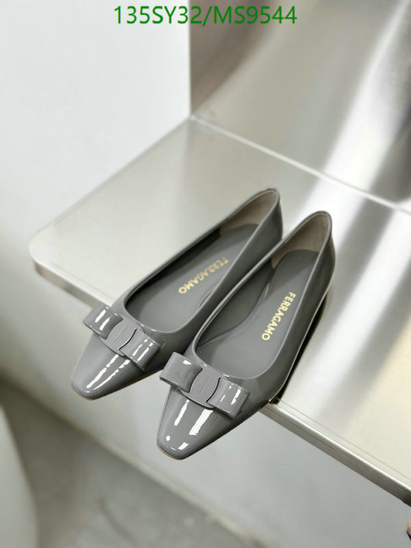 Ferragamo-Women Shoes Code: MS9544 