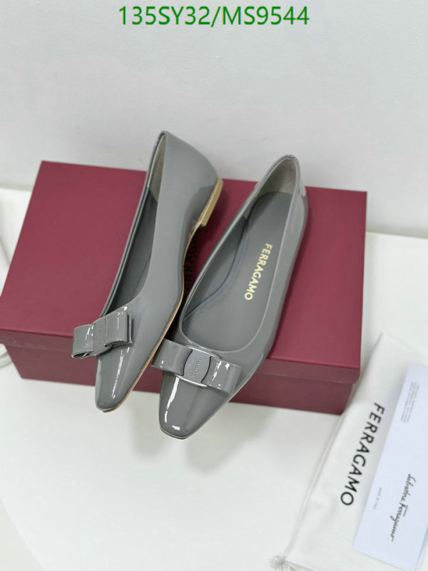 Ferragamo-Women Shoes Code: MS9544 