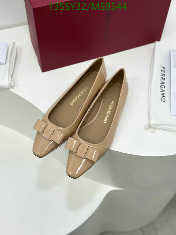 Ferragamo-Women Shoes Code: MS9544 