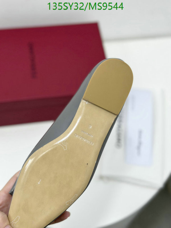 Ferragamo-Women Shoes Code: MS9544 