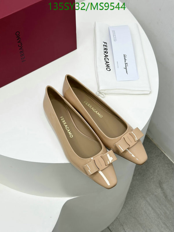 Ferragamo-Women Shoes Code: MS9544 