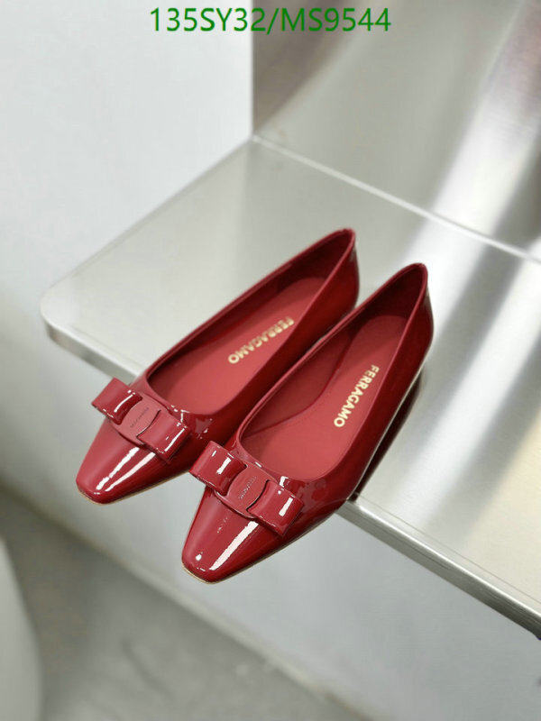 Ferragamo-Women Shoes Code: MS9544 