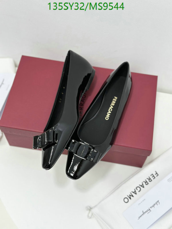 Ferragamo-Women Shoes Code: MS9544 