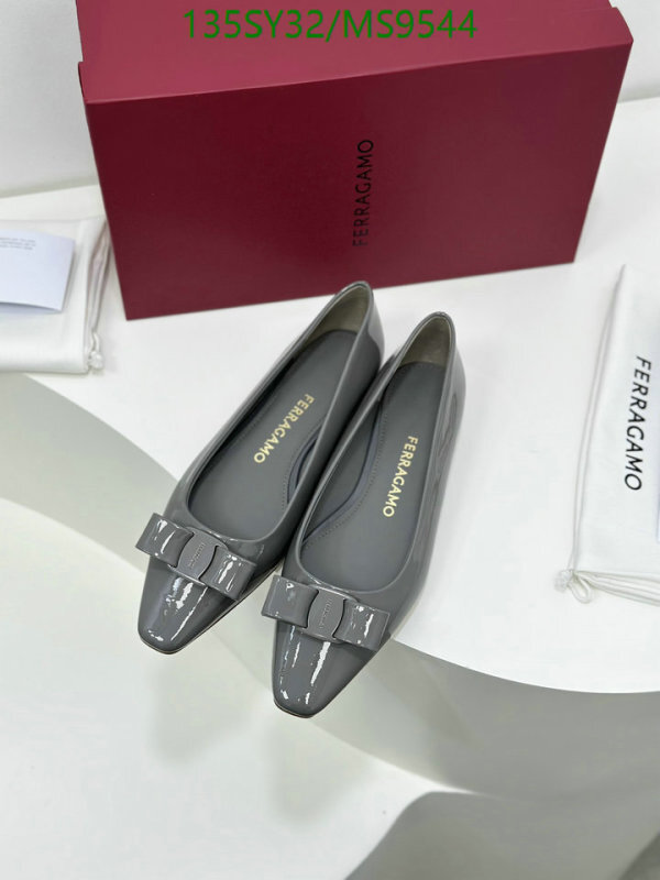 Ferragamo-Women Shoes Code: MS9544 