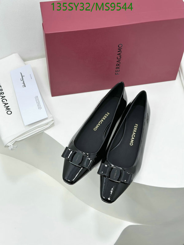 Ferragamo-Women Shoes Code: MS9544 