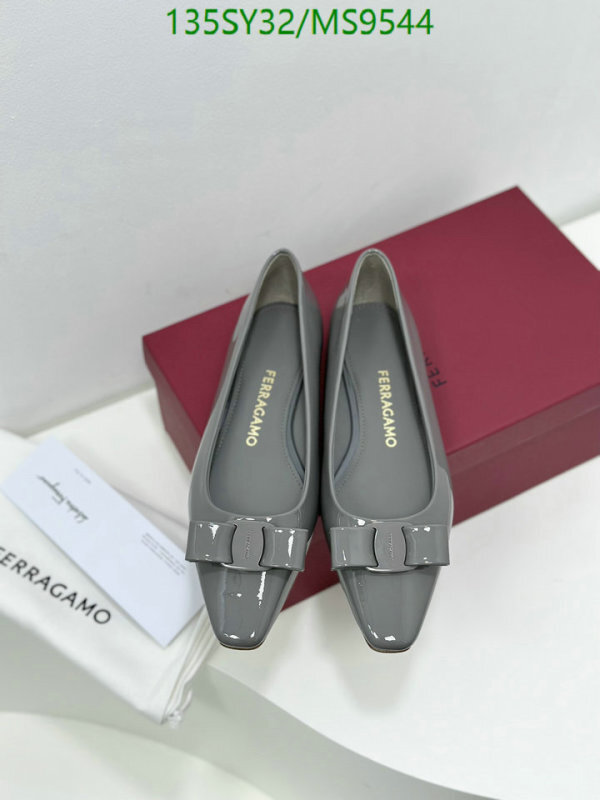 Ferragamo-Women Shoes Code: MS9544 
