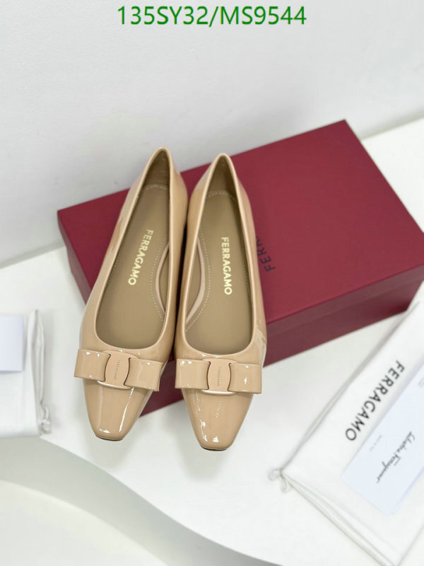 Ferragamo-Women Shoes Code: MS9544 