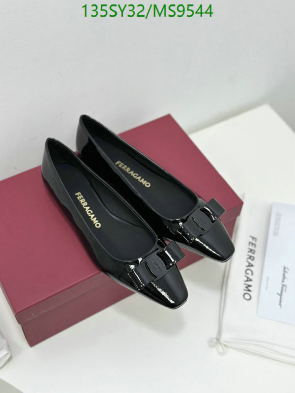 Ferragamo-Women Shoes Code: MS9544 