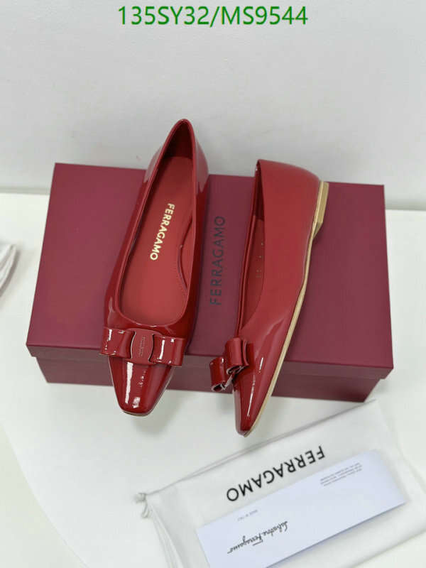 Ferragamo-Women Shoes Code: MS9544 