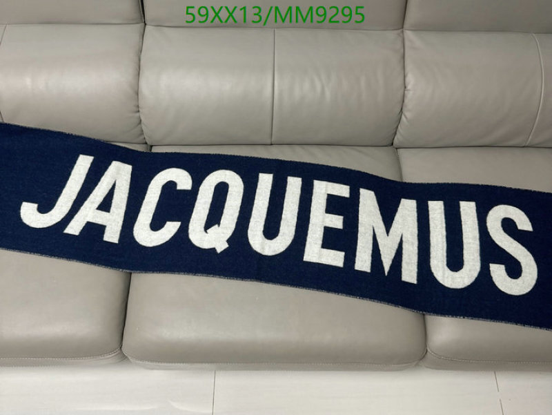 Jacquemus-Scarf Code: MM9295 