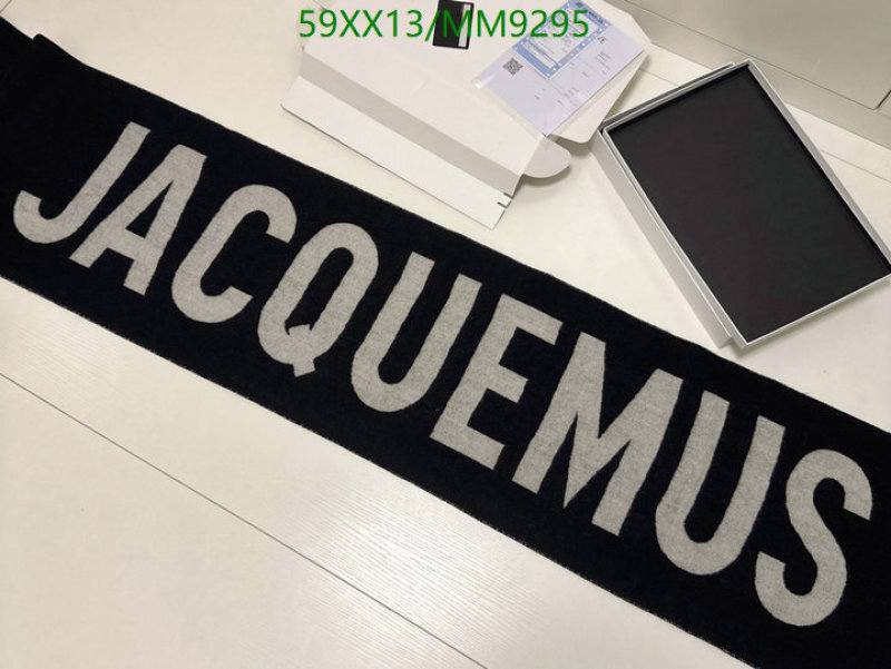 Jacquemus-Scarf Code: MM9295 