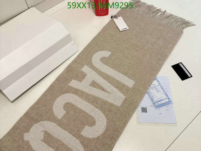 Jacquemus-Scarf Code: MM9295 