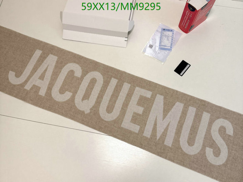 Jacquemus-Scarf Code: MM9295 