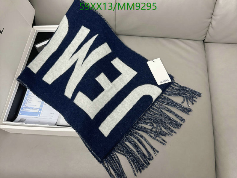 Jacquemus-Scarf Code: MM9295 