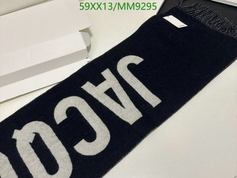 Jacquemus-Scarf Code: MM9295 