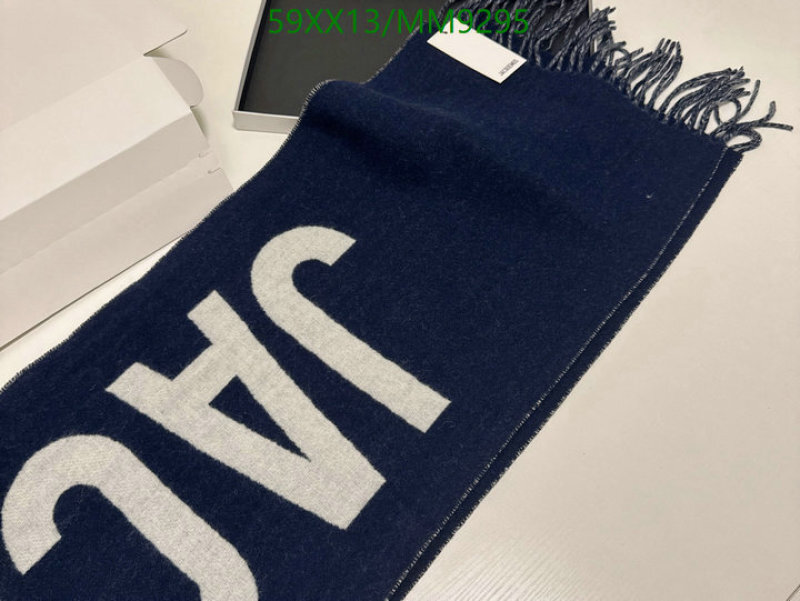 Jacquemus-Scarf Code: MM9295 
