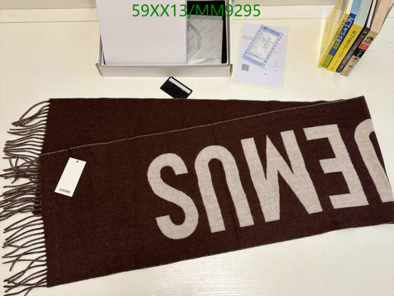 Jacquemus-Scarf Code: MM9295 