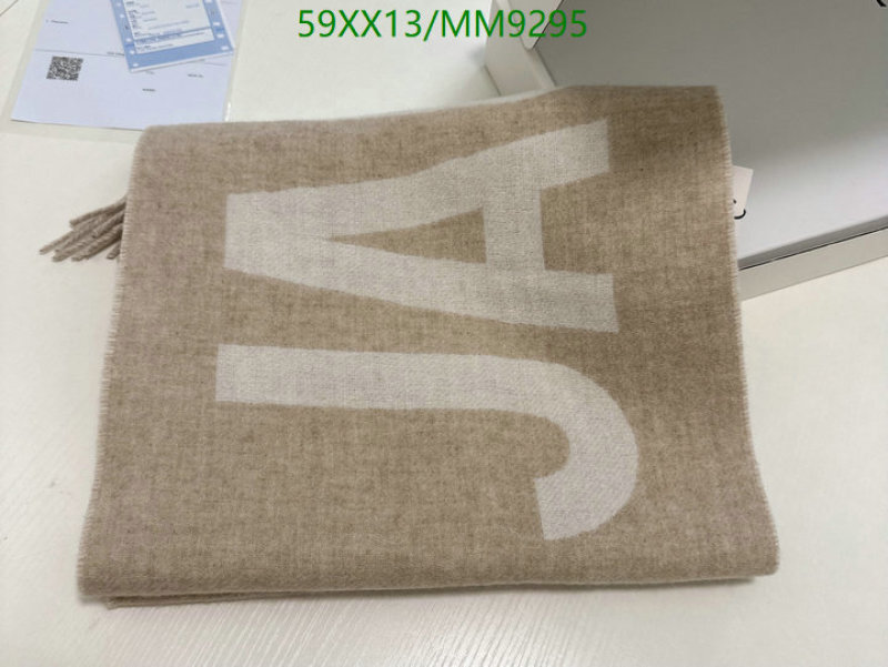 Jacquemus-Scarf Code: MM9295 