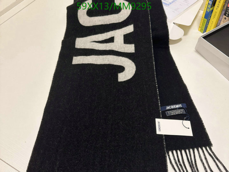 Jacquemus-Scarf Code: MM9295 