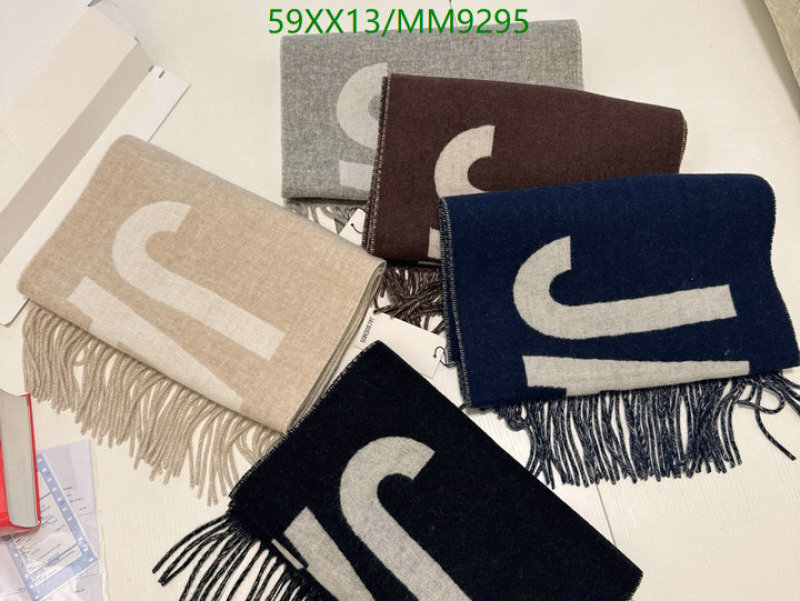 Jacquemus-Scarf Code: MM9295 