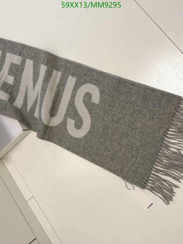 Jacquemus-Scarf Code: MM9295 