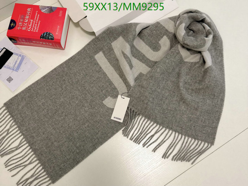 Jacquemus-Scarf Code: MM9295 