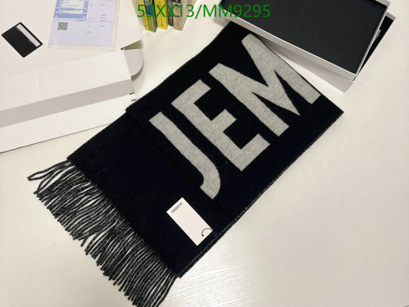 Jacquemus-Scarf Code: MM9295 
