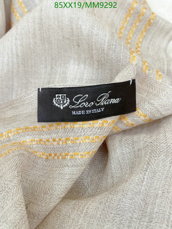 Loro Piana-Scarf Code: MM9292 
